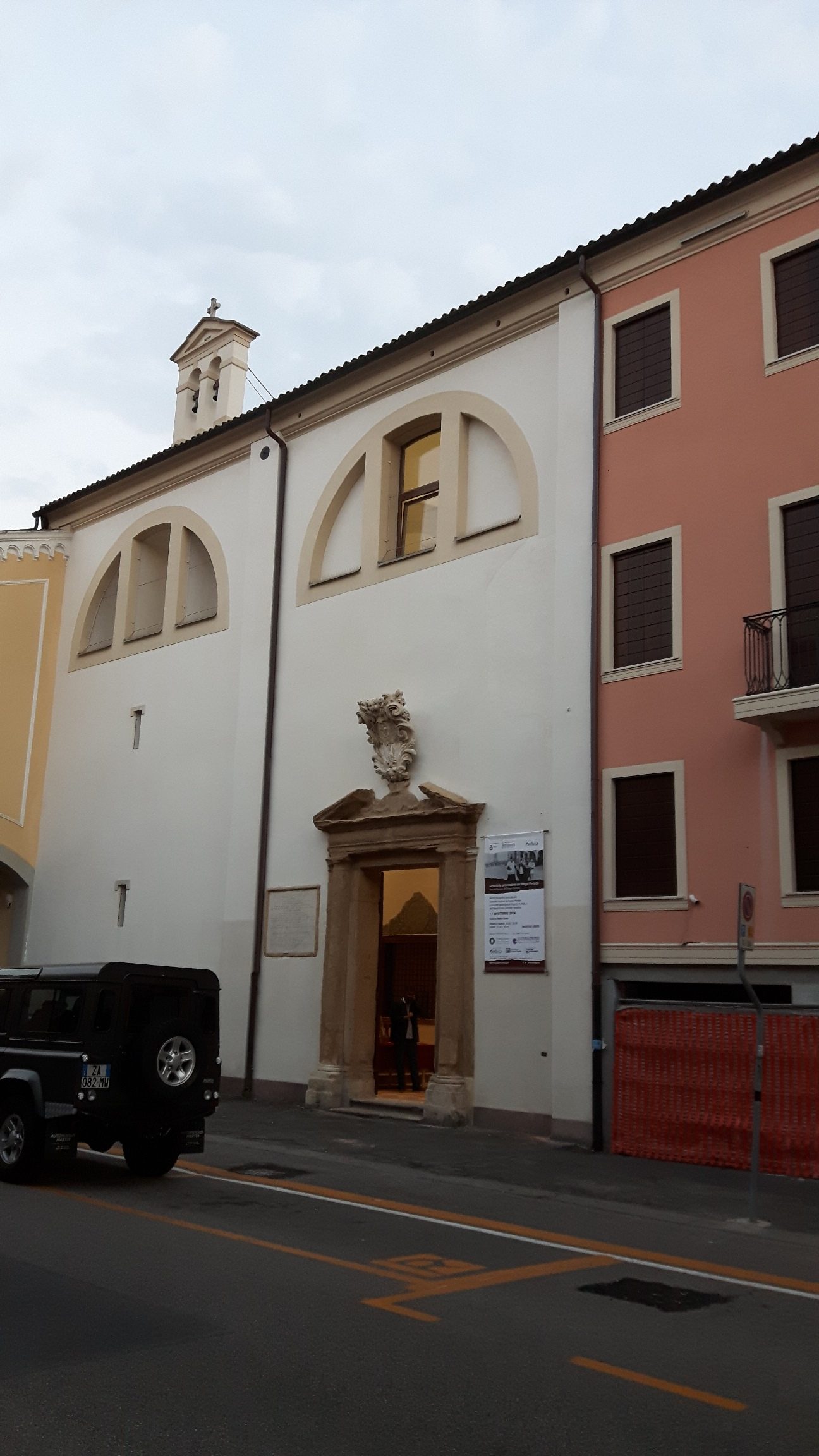 Bernardino Ramazzini's tomb, Padua - 01.jpg